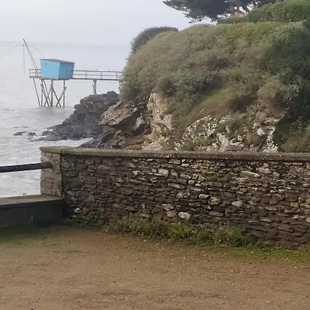 Particulier Le Rocher Des Marais Proximité Plage&vue Pour Certains Hébergements Hotel 2*