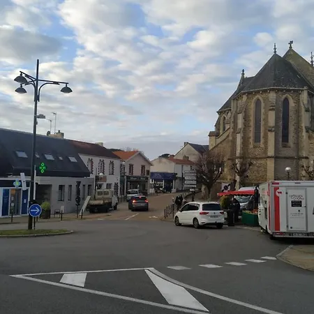 Particulier Le Rocher Des Marais 