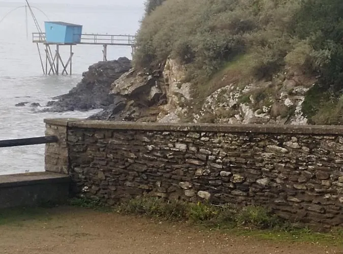 Particulier Le Rocher Des Marais 