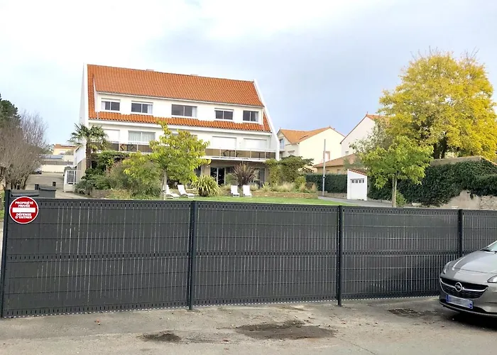 Particulier Le Rocher Des Marais 